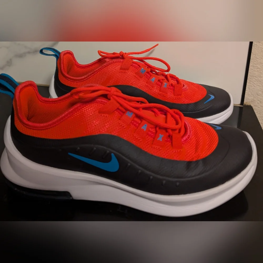 Nike Air Max Axis Grade-School Sneakers Size 5.5Y Like New MSRP $80 - Picture 5 of 12